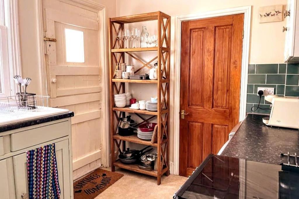 הייסטינגס Cute Cottage 5 Min Walk From Cafes Station And Sea מראה חיצוני תמונה