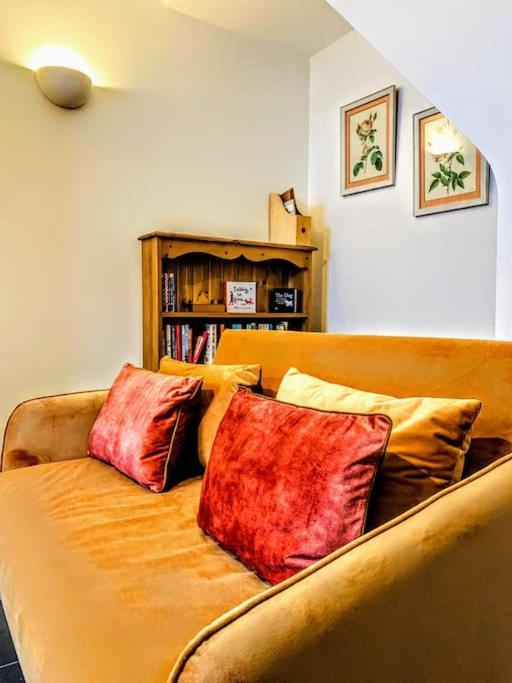 הייסטינגס Cute Cottage 5 Min Walk From Cafes Station And Sea מראה חיצוני תמונה